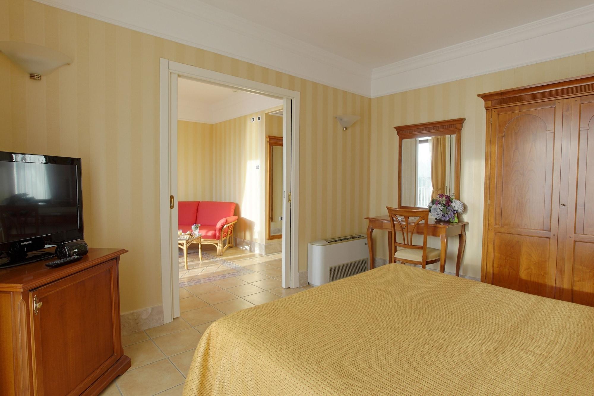 Dioscuri Bay Palace Сан-Леоне Экстерьер фото