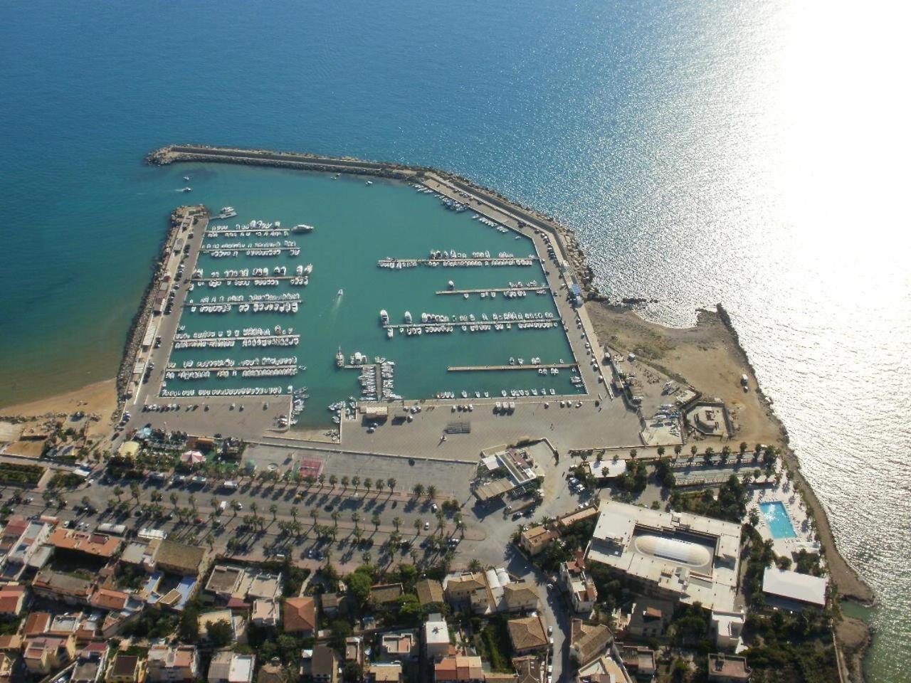 Dioscuri Bay Palace Сан-Леоне Экстерьер фото